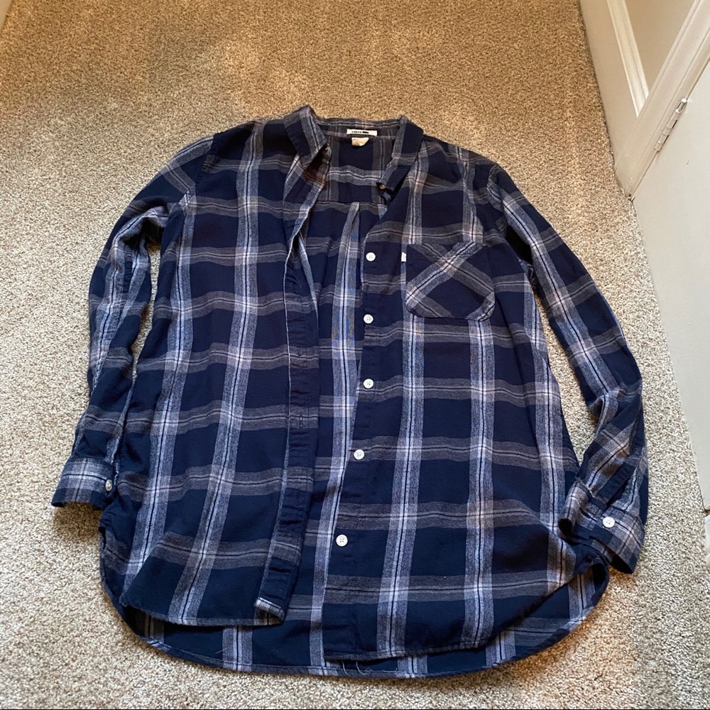 Levi’s Button Up